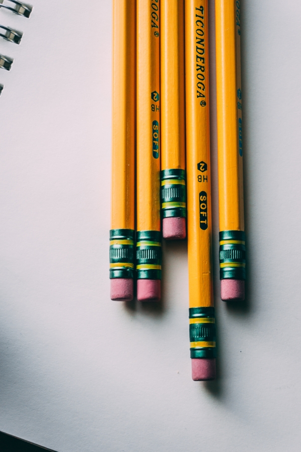 5 brown pencils